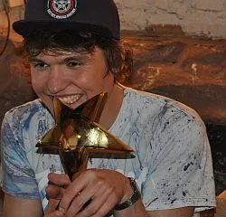 Bild zum Newsbeitrag - Kevin Neumann ist SongTalent