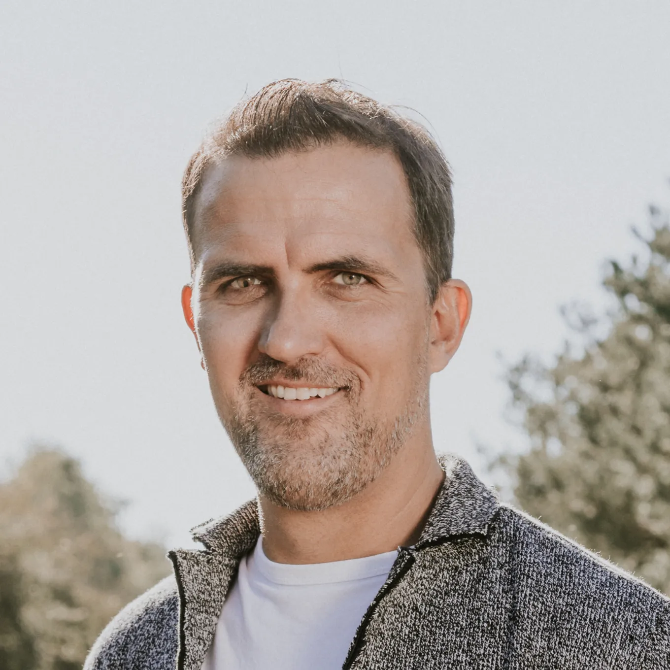 Bild zum Beitrag - Who I Am - BuchMarkt-Gespräch Tobias Teichen