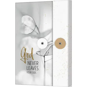 Produktbild des Artikels Notizbuch mit Knopf - God never leaves your side (Schreibwaren - Gebunden)