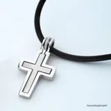 Stimmungsbild zu Anhänger Edelstahlkreuz - goldfarben