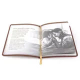 Stimmungsbild zu Eine Frau, die zu rühmen ist