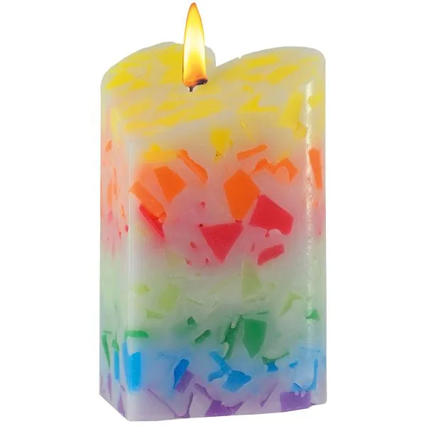 Produktbild des Artikels Regenbogen-Herz-Kerze ()
